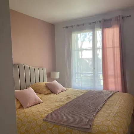 Du Parc Near Disneyland Paris Apartment *